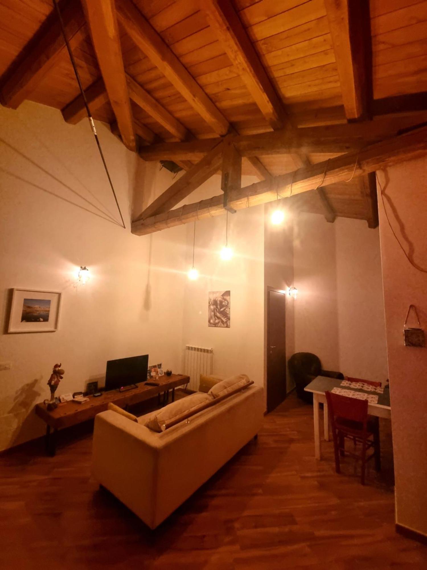 Civico16 Appartamento LʼAquila المظهر الخارجي الصورة